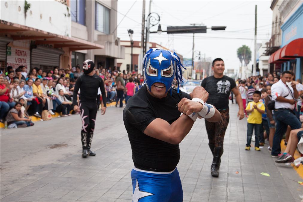 Per le strade messicane potrebbe capitare di imbattersi in spettacoli di lucha libre