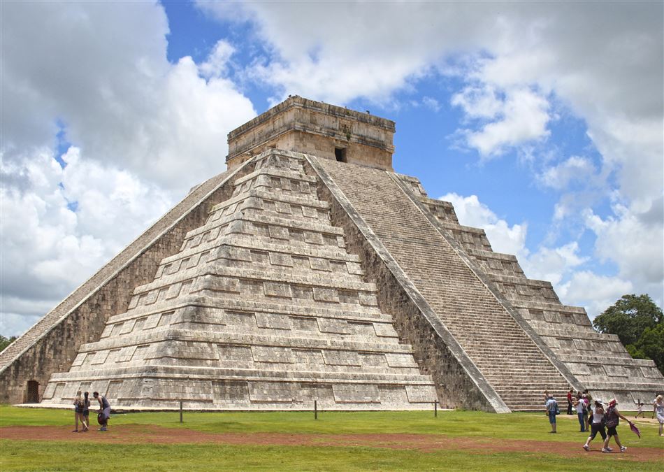 Tipica piramide azteca