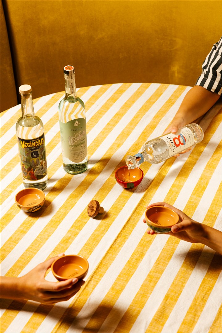 Viaggio tra agave e amicizia: Ocho, Cascahuín, Vecindad.