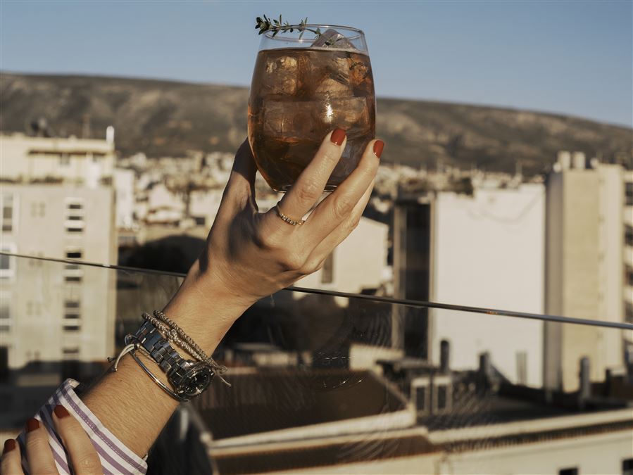 ... serve anche drink in grado di far "dialogare" con la città.